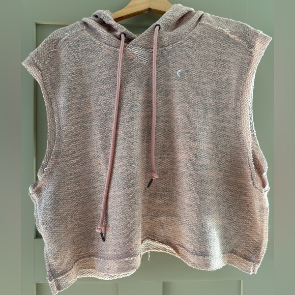 ZYIA Pink Bianca Crop Hoodie - Picture 1 of 3